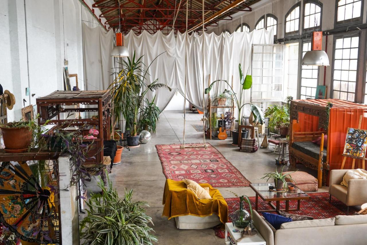 Local 6 Bed and breakfast Barcelona