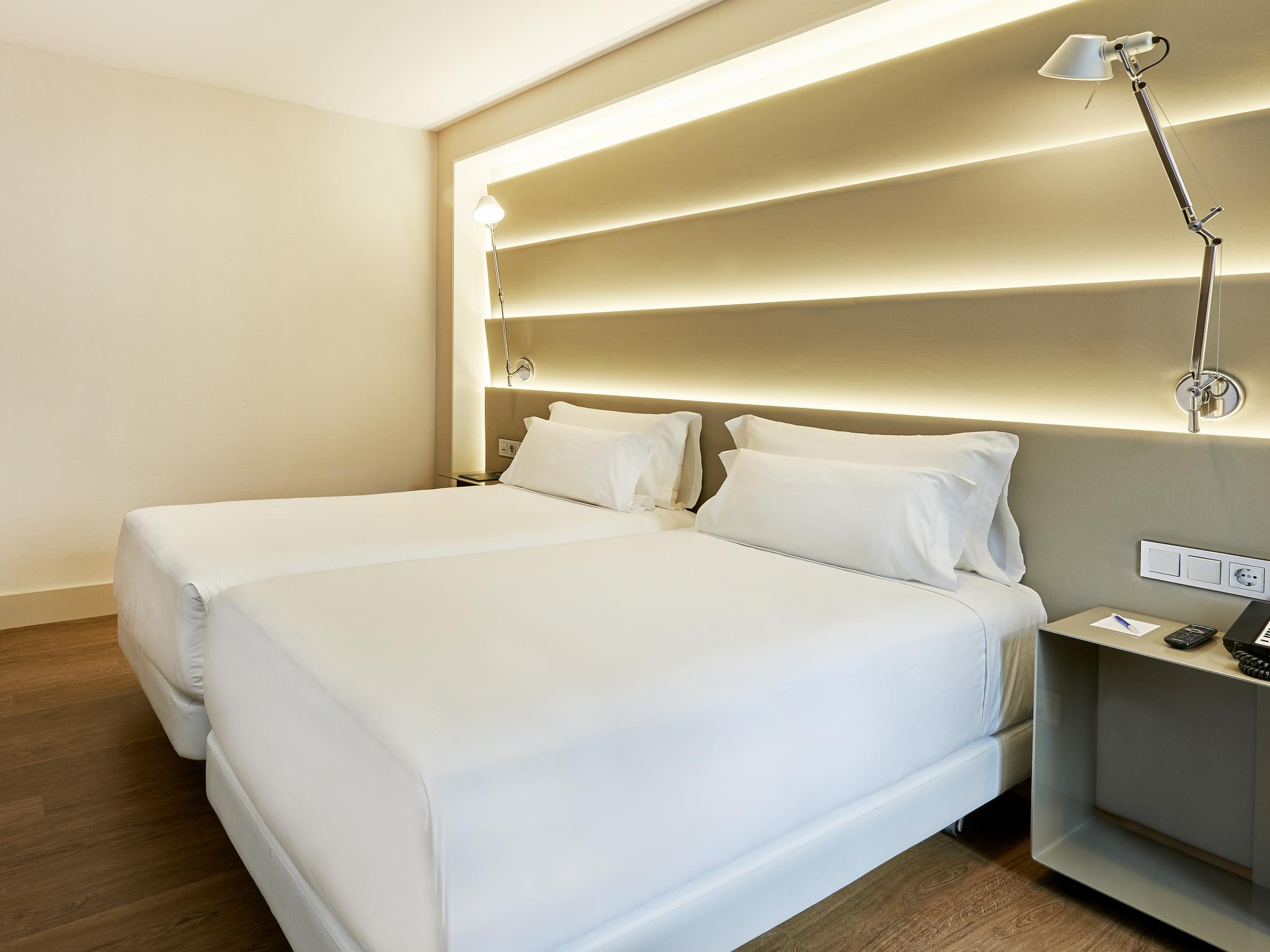 Hotel Nh Sants 4*