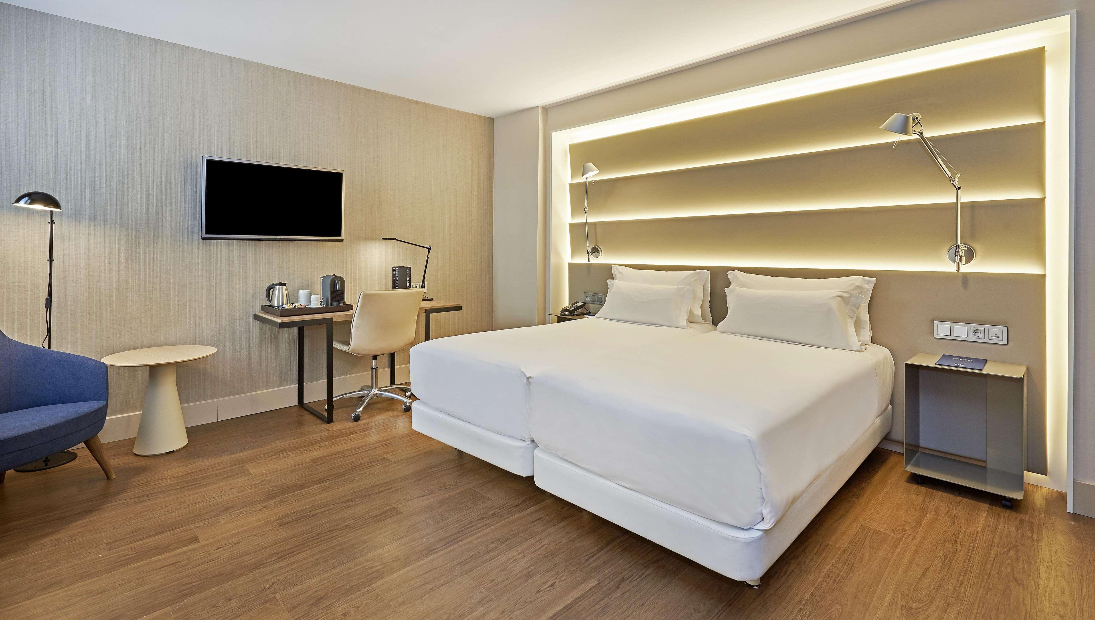 Nh Sants Hotel 4*