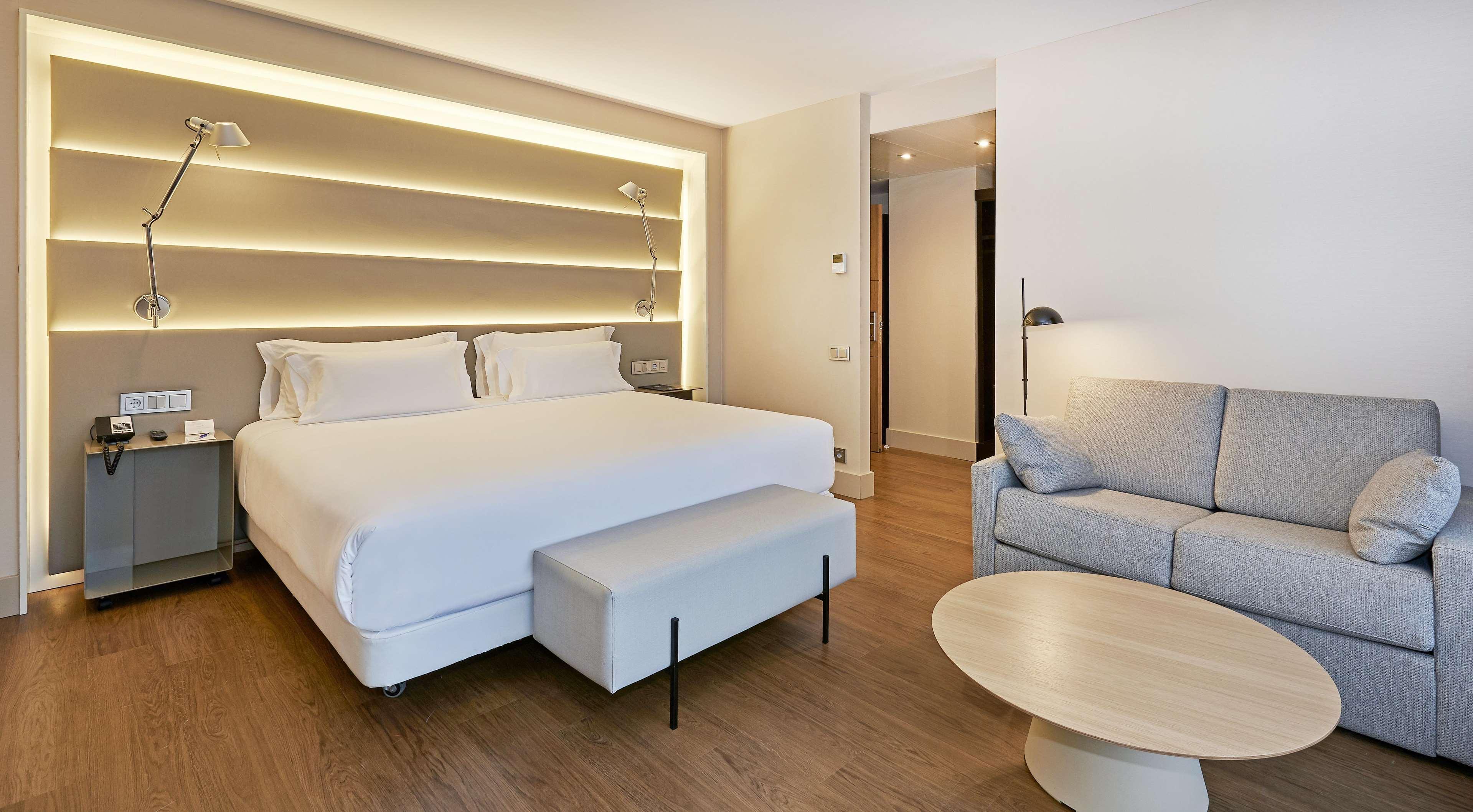 Nh Sants Hotel