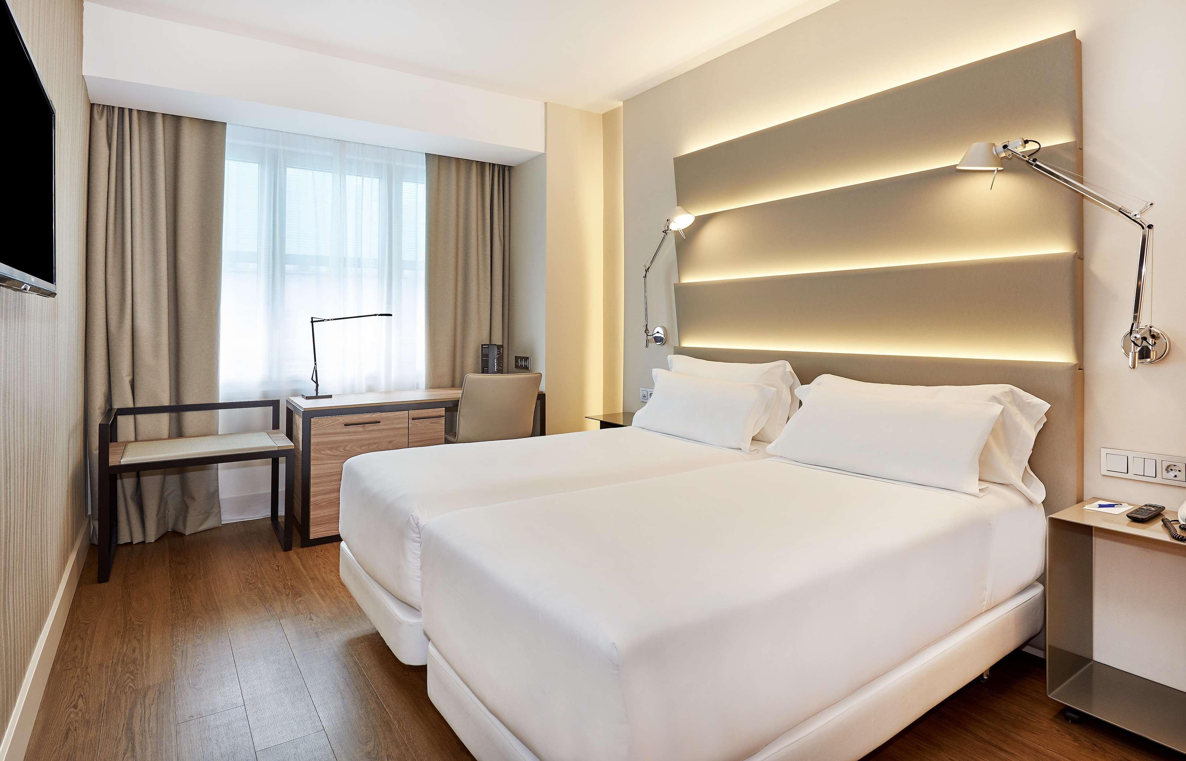 Nh Sants Hotel