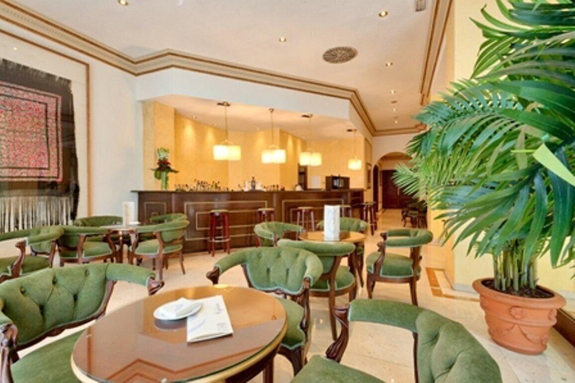 Hotel Roger De Llúria 4*