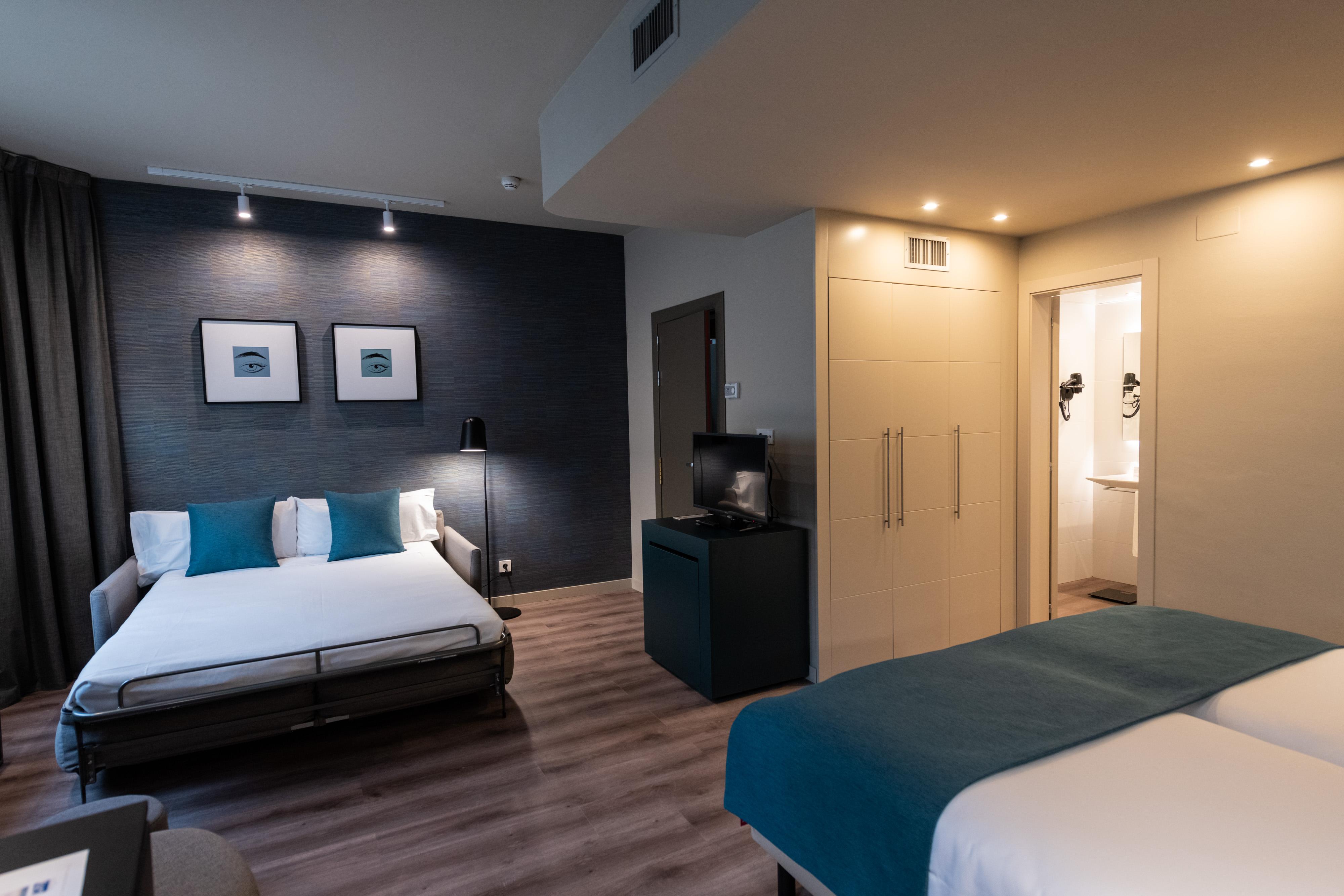 Atenea Rekord Hotel 4*