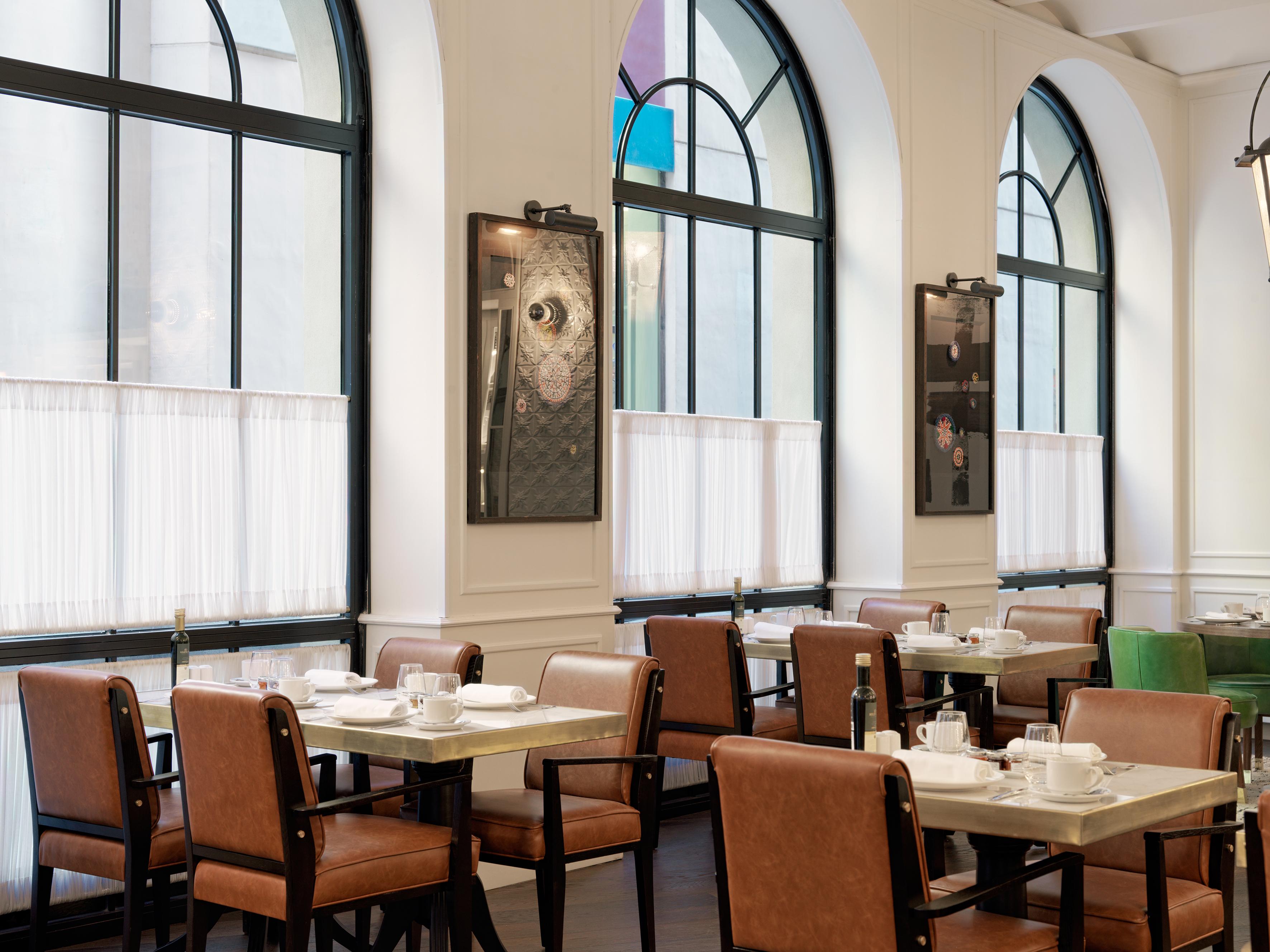 H10 Madison Hotel 4*