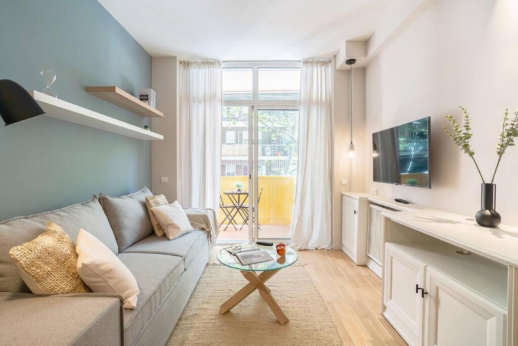 Modern Stylish 3 Bedroom Arco De Triunfo Apartamento
