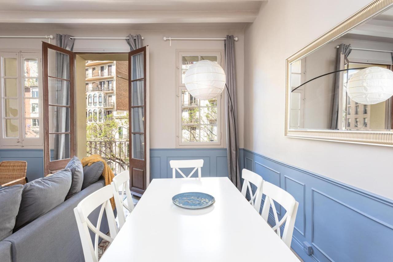 Luxurious-historical With Terrace Apartamento Barcelona