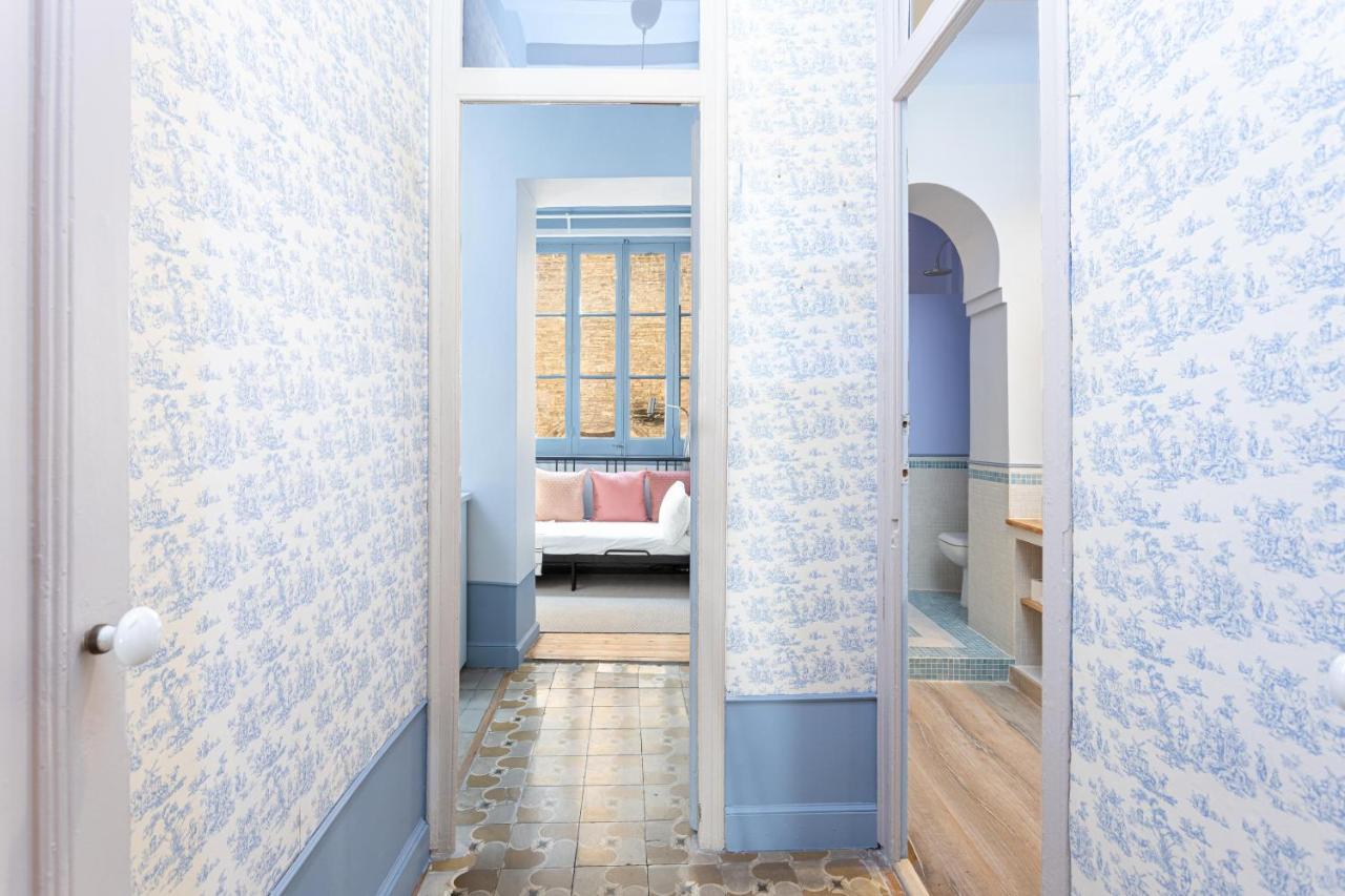 Luxurious-historical With Terrace * Barcelona