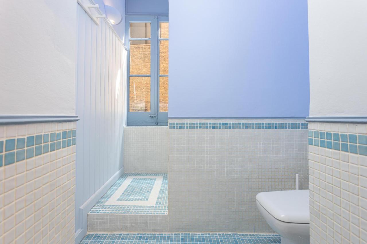 Luxurious-historical With Terrace Barcelona