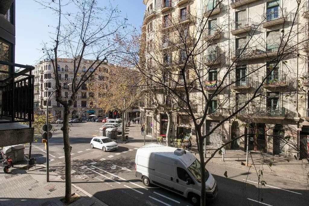 Consell Cent I 3 Eixample Apartamento