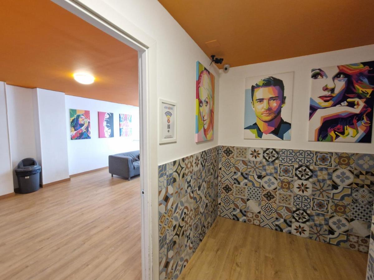 Hostal Arc House