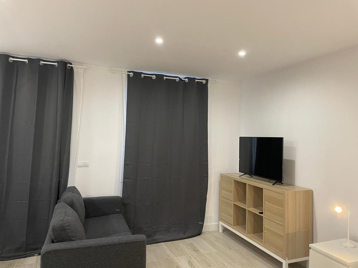- Iberia Apartment Barcelona