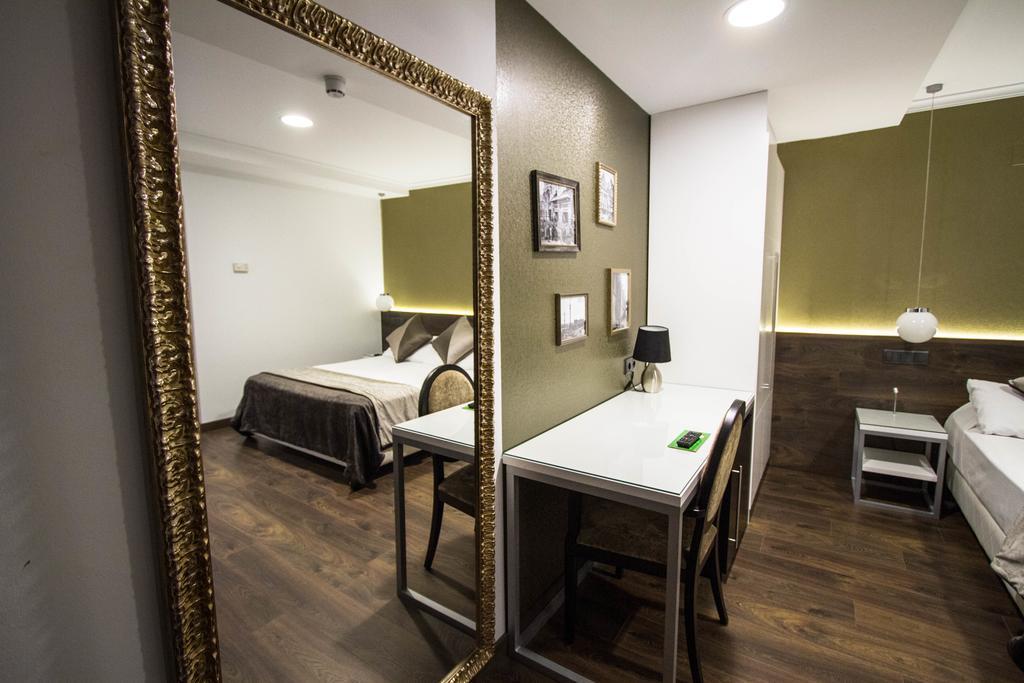 Hotel Moderno 3*