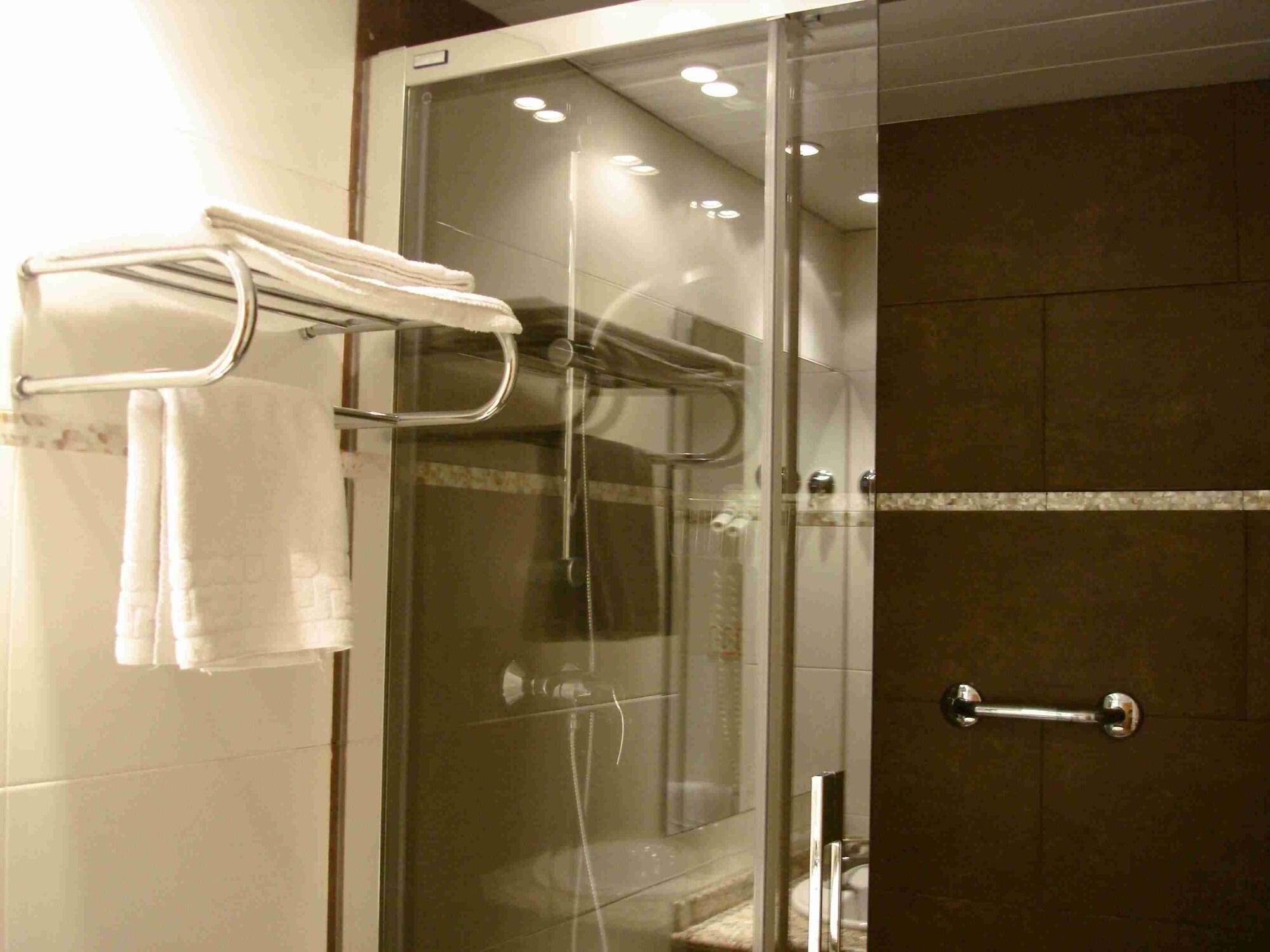 Canton Hotel