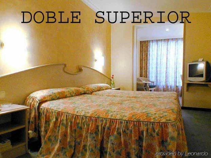Hotel Lleó 3*