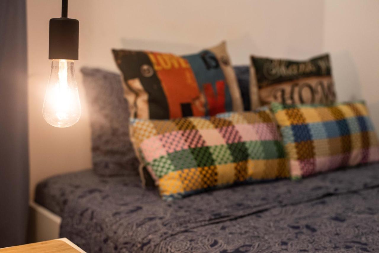 Eixample Private Hostal *
