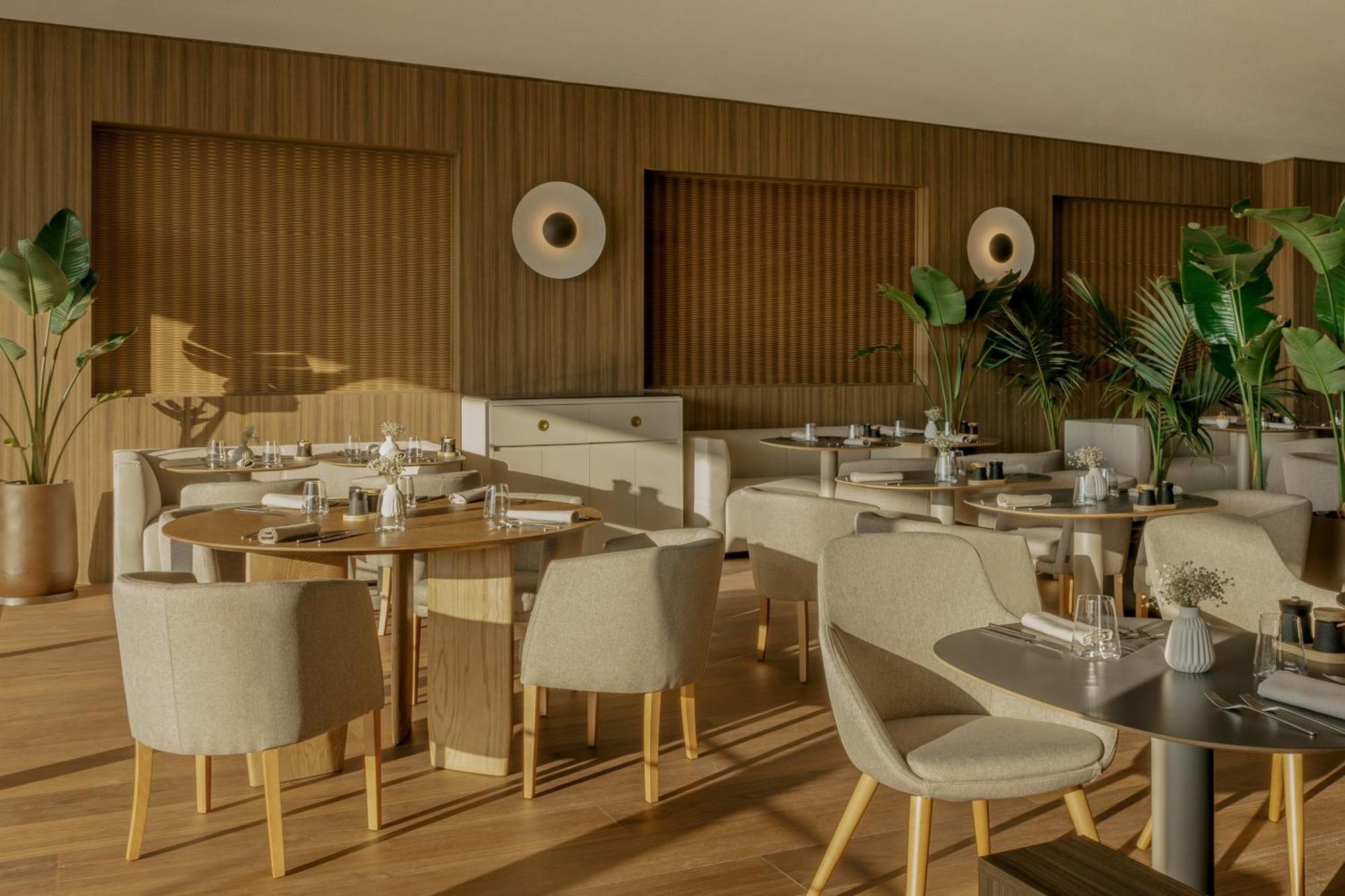 Fairmont Rey Juan Carlos I Hotel 5*