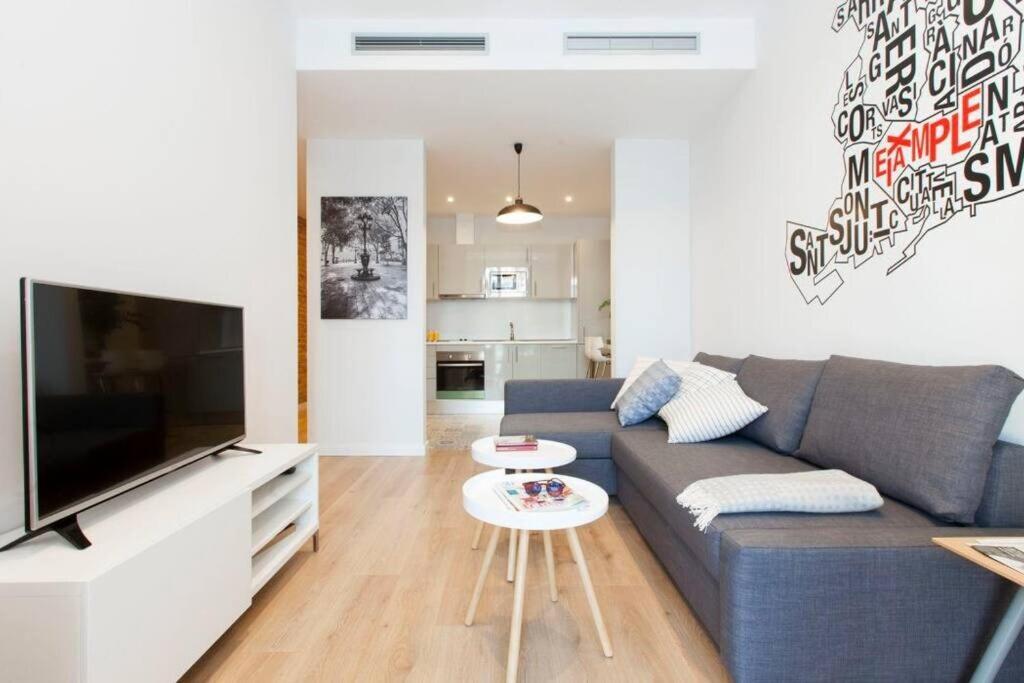 Stylish And Centric 2-bedroom In Eixample &terrace P2 * Barcelona