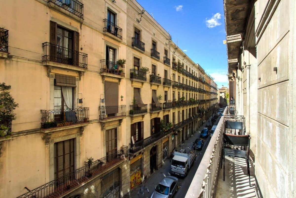4bedroom With A Balcony In Ramblas 1 2 Barcelona