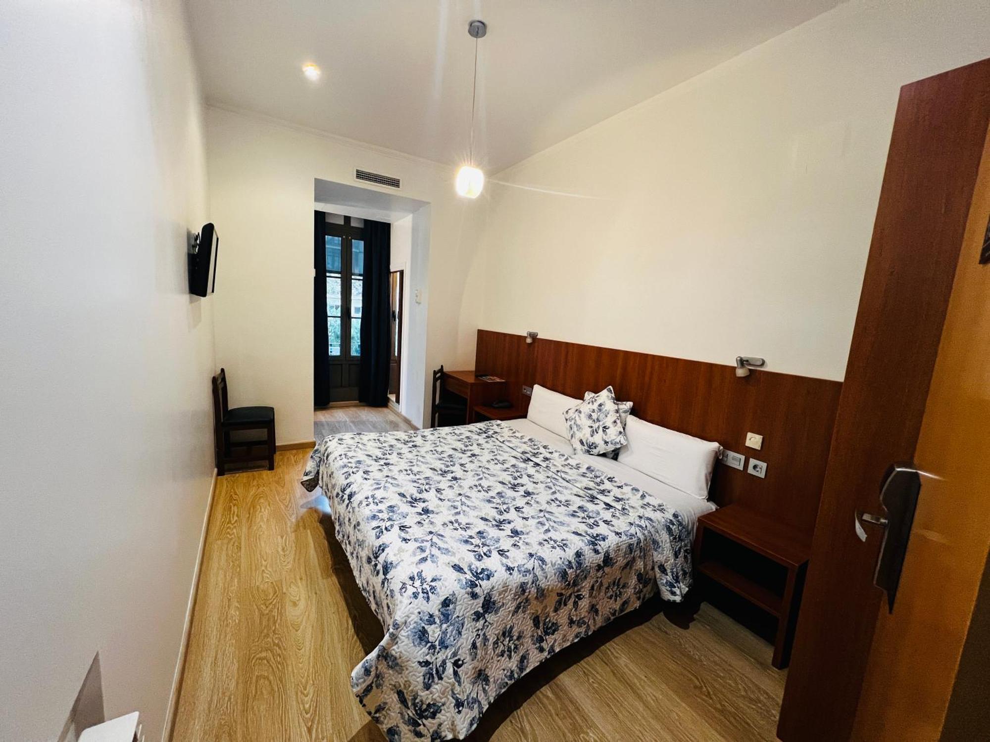 Pensión Ciudad Condal - Paseo De Gracia 3*