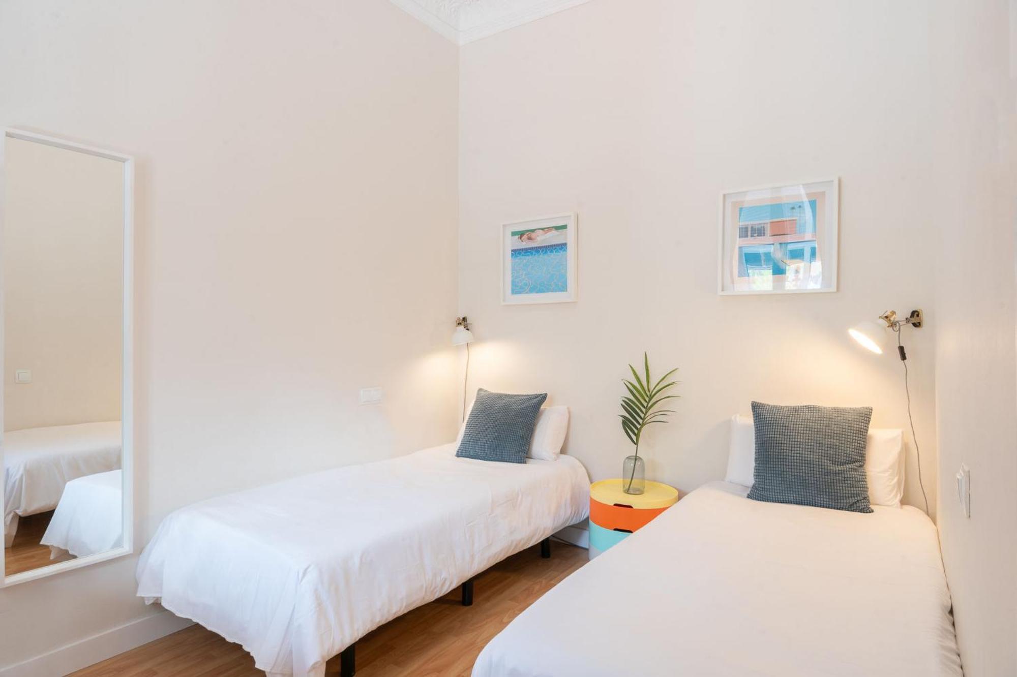 Apartamento Sunny With A 100m2 Oasis Barcelona