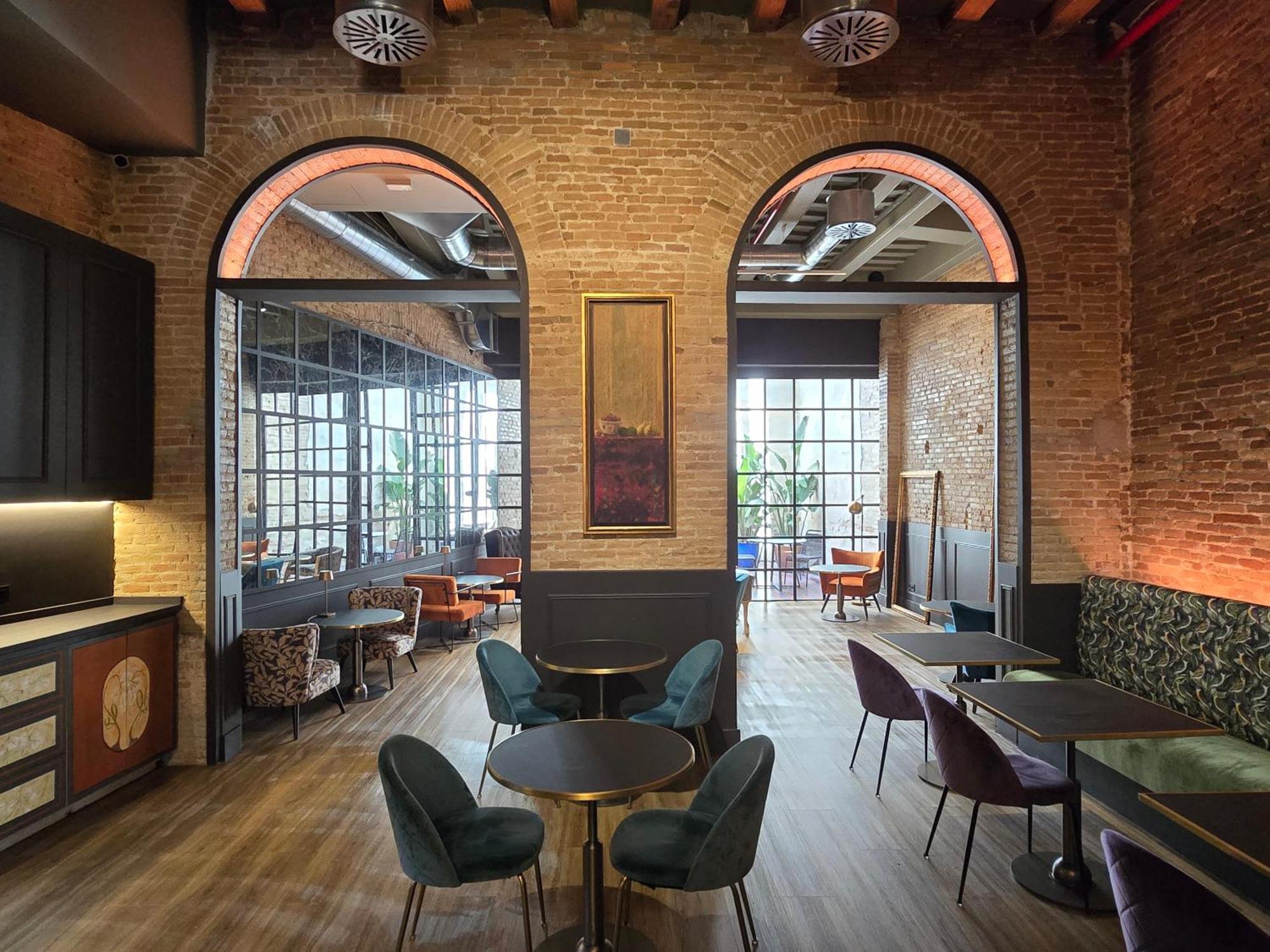 La Pau 4 Sup Hotel