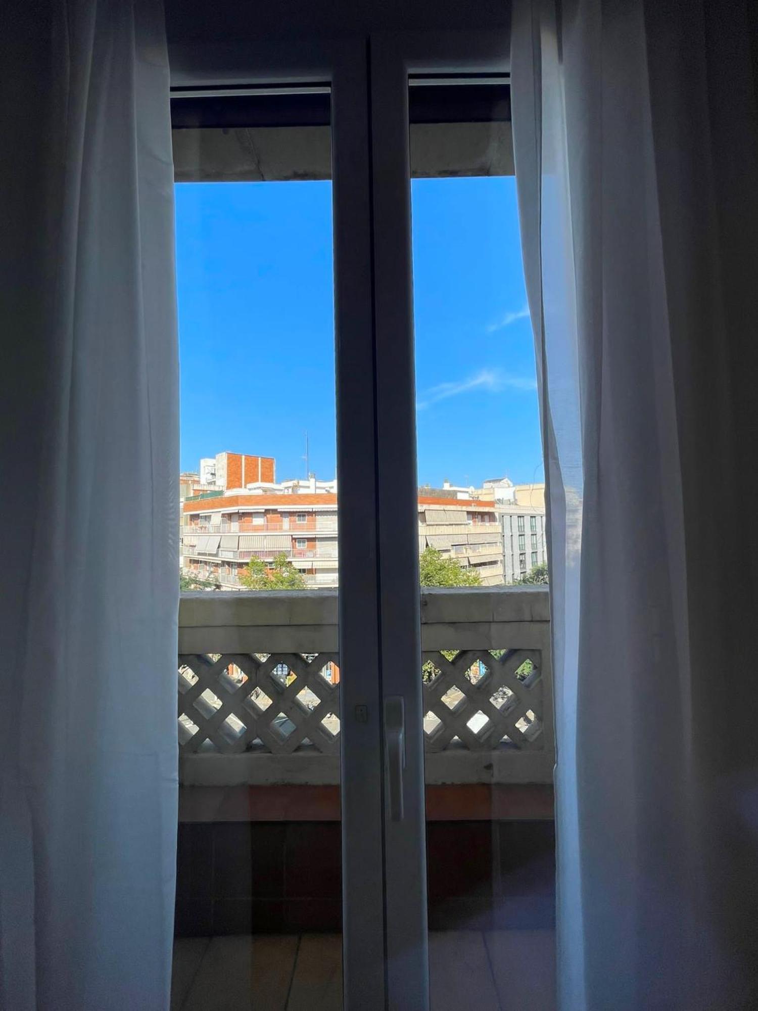 Rooms Nueva Valencia Bed & Breakfast