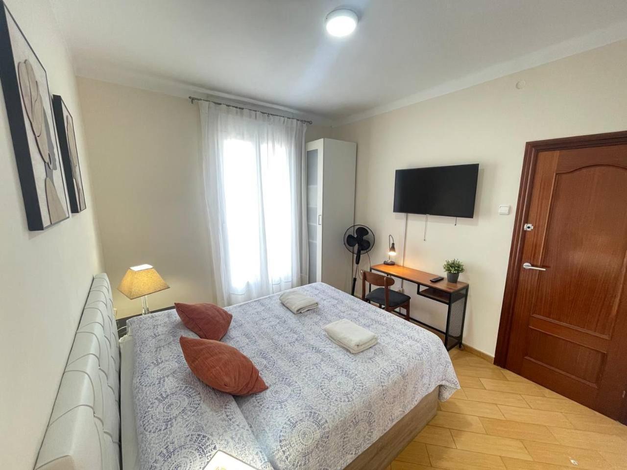 Rooms Nueva Valencia Bed & Breakfast