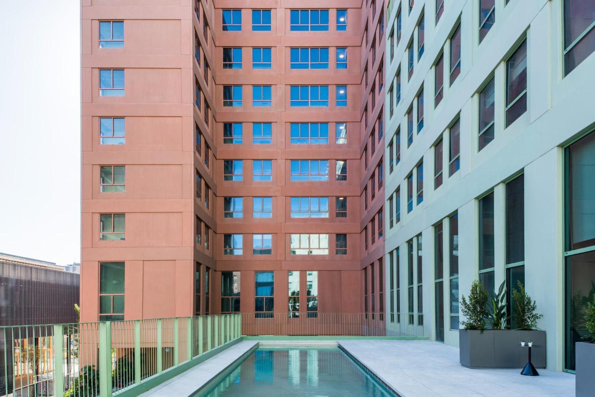 Aparto Cristobal De Moura Hall Of - Only For Students In