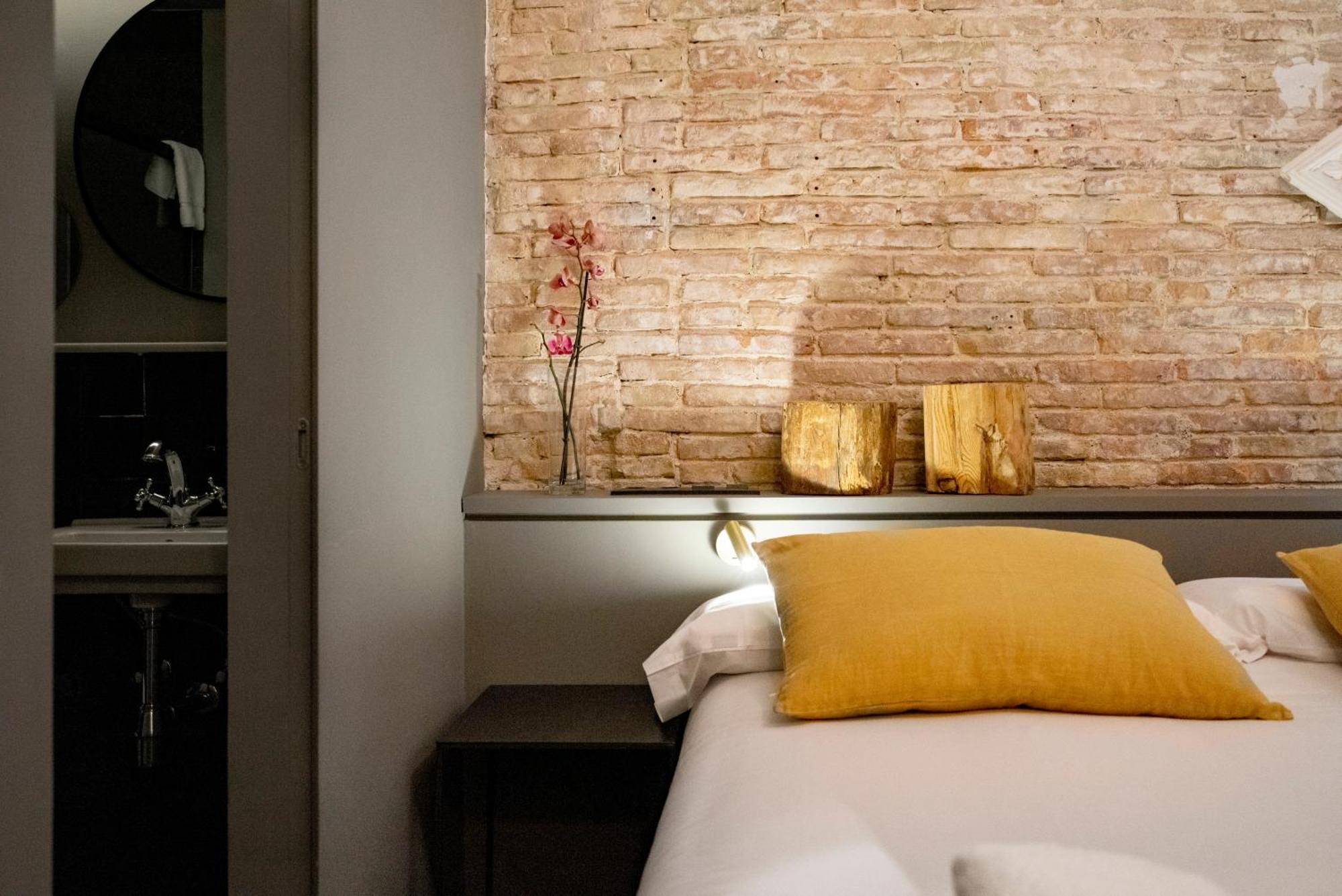Guest house Porxos Garden Barcelona