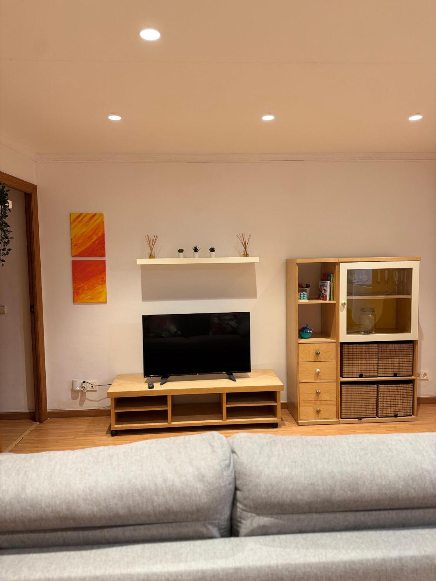 Acogedor Piso En Apartamento *