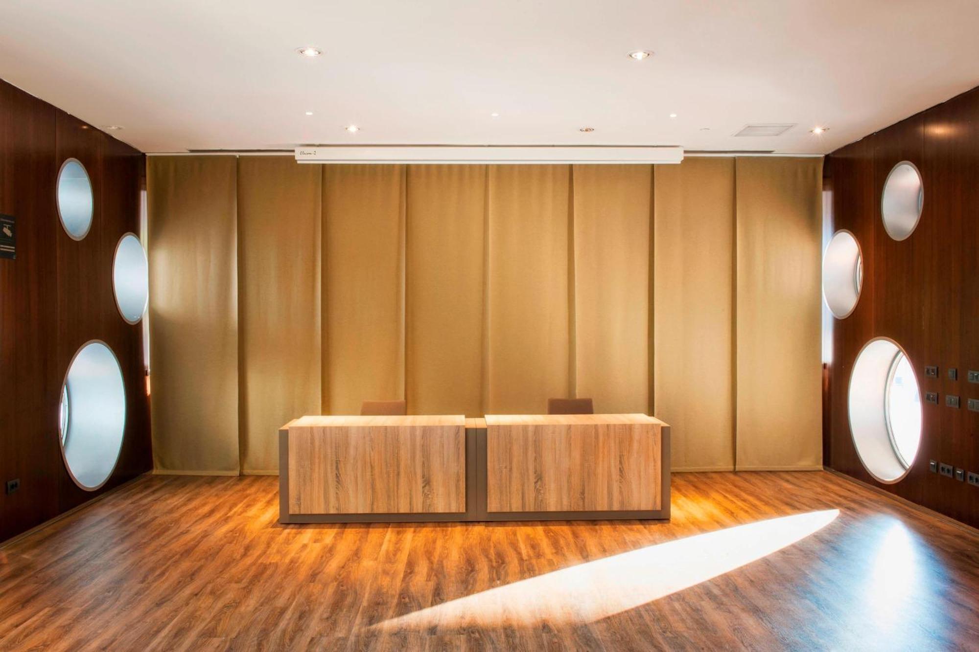Ac Fórum By Marriott Hotel 4*