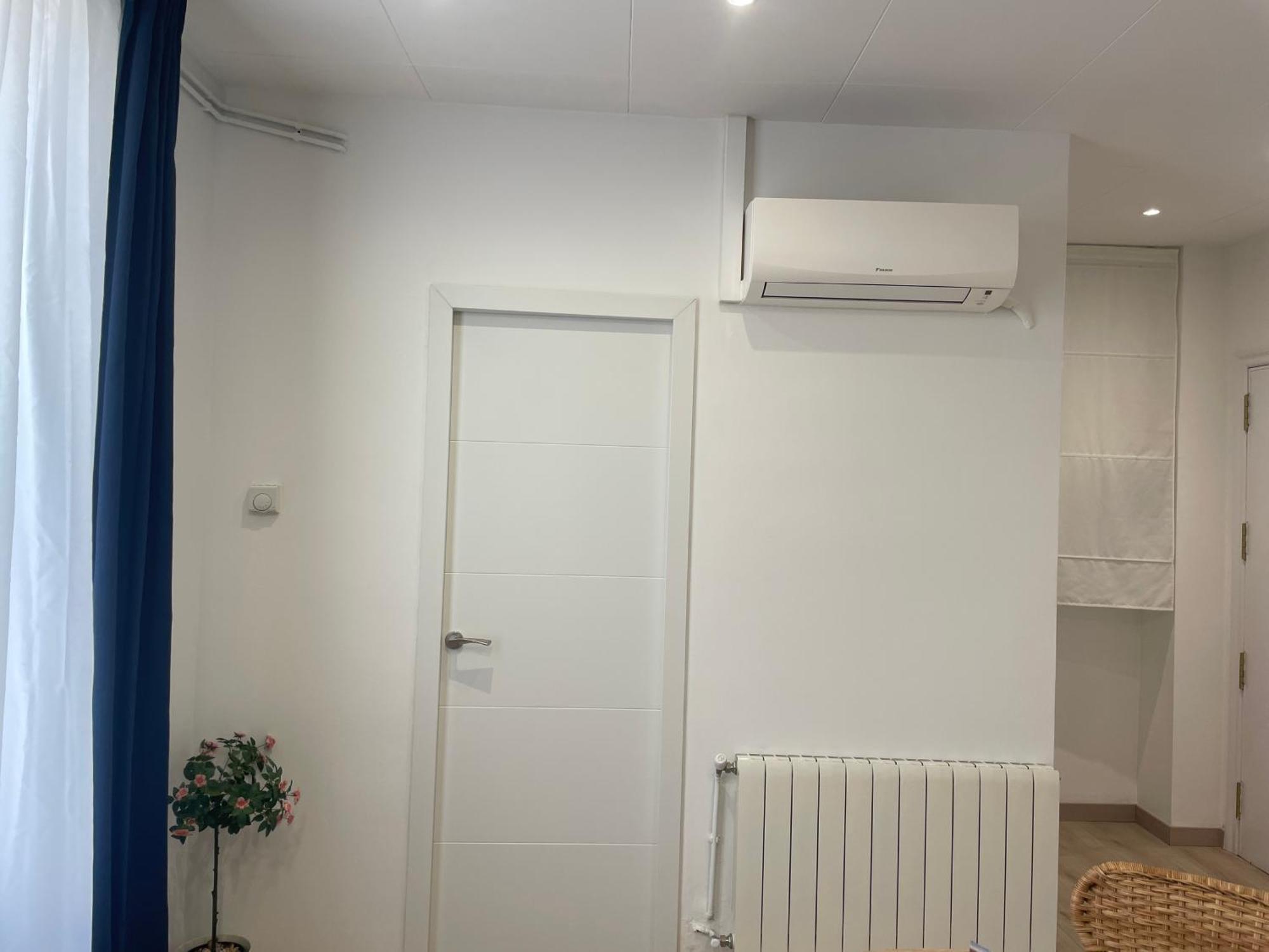 - Iberia Apartment Barcelona