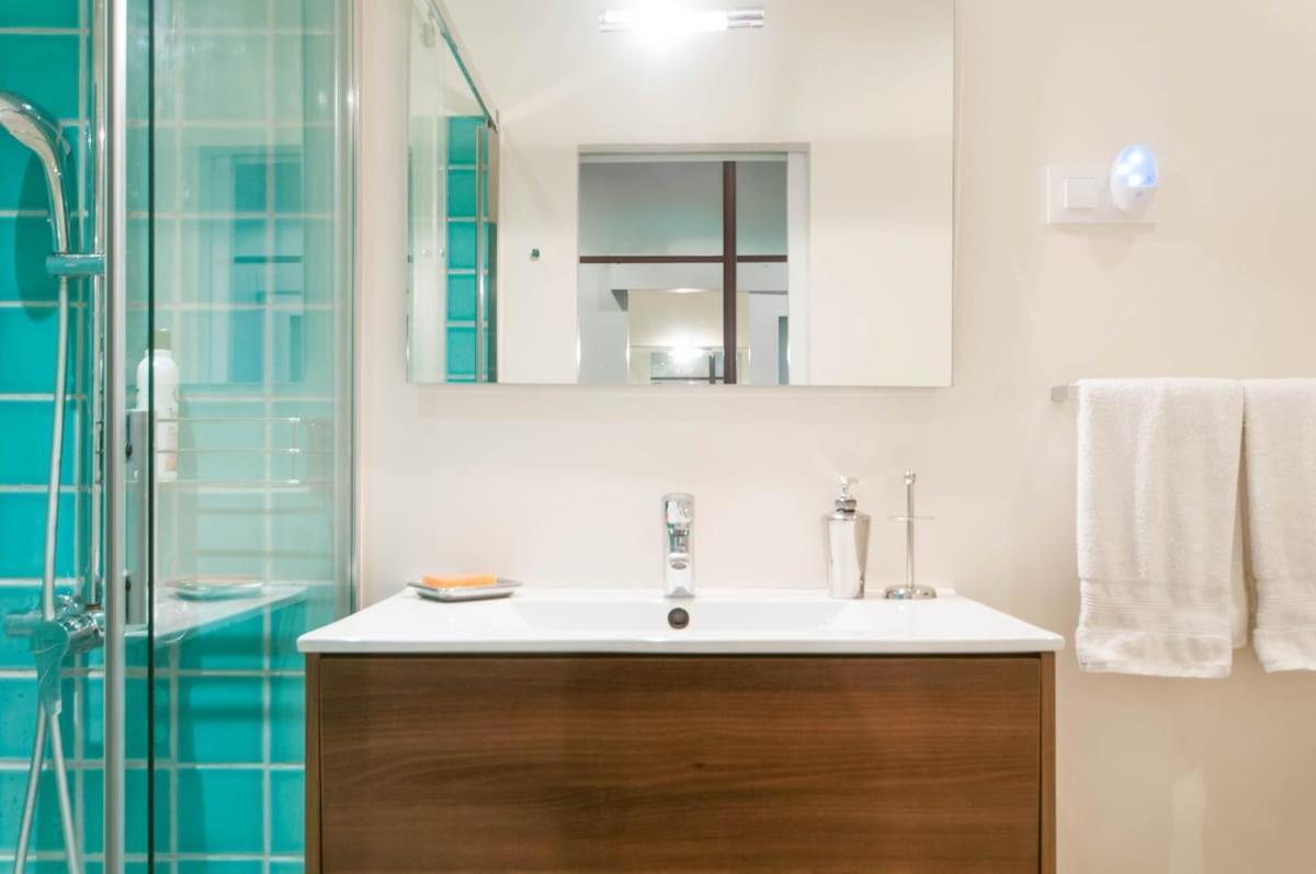 Explore Center From An Elegant Urban Retreat Barcelona