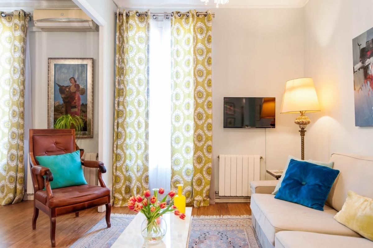 Apartamento Explore Center From An Elegant Urban Retreat Barcelona