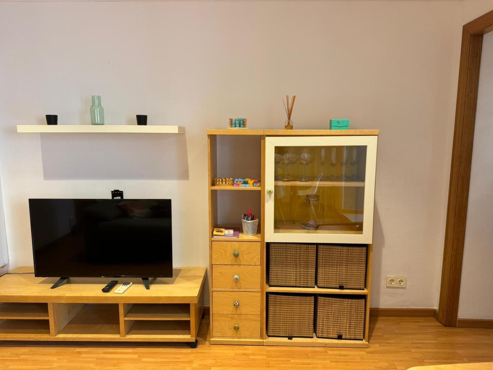 Acogedor Piso En Apartamento *