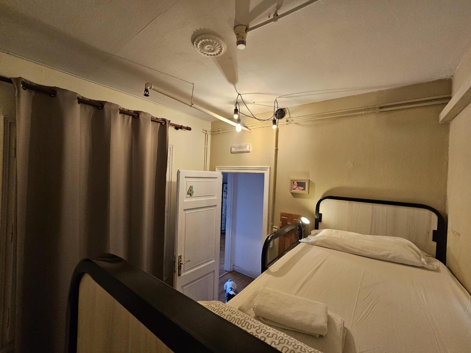 Hostal Wow