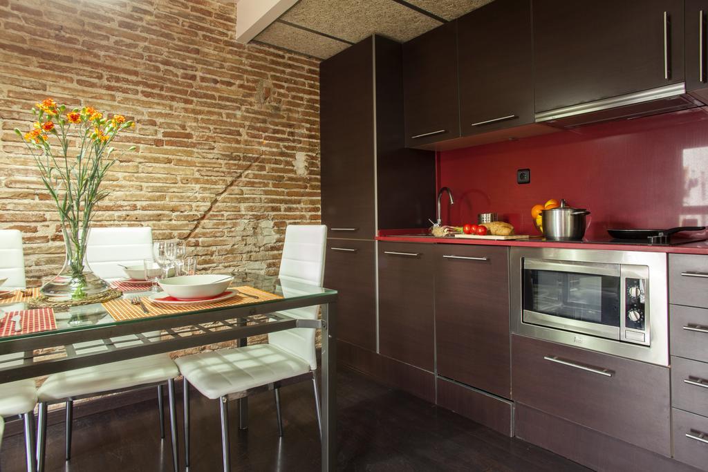 Citytrip Ramblas Apartamento *