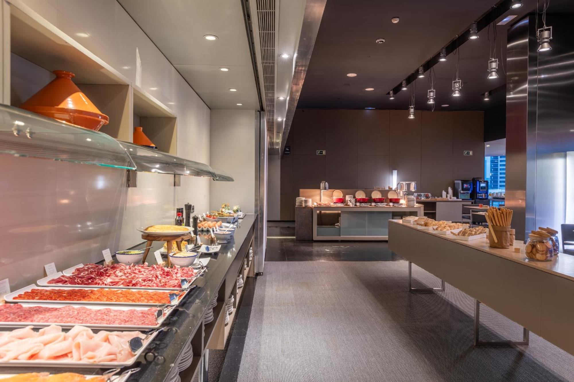 AC Hotel Barcelona Fórum by Marriott 4*