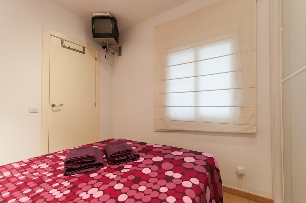 Cute In Sants Station With Hbo & Alexa & Ac Apartamento *