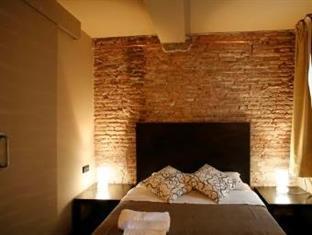 Citytrip Ramblas Apartamento *