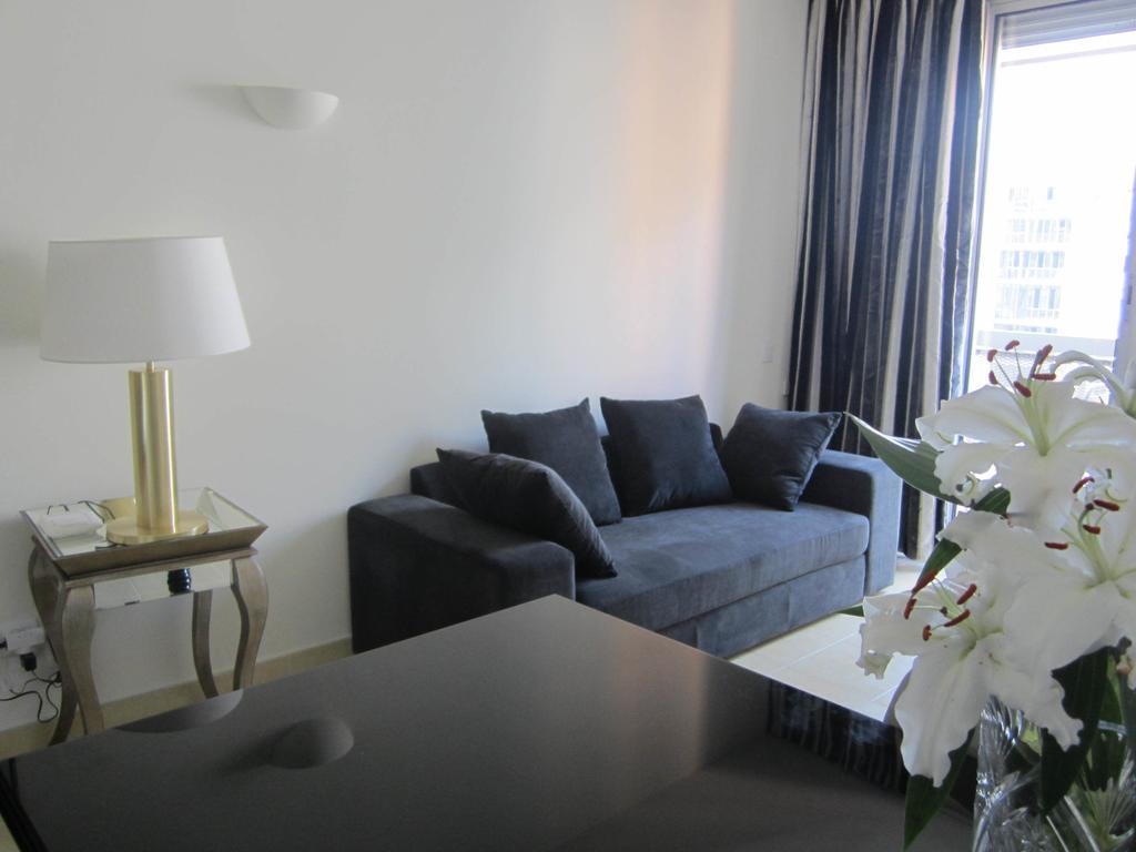 Apartahotel Splendom Pau Claris Barcelona