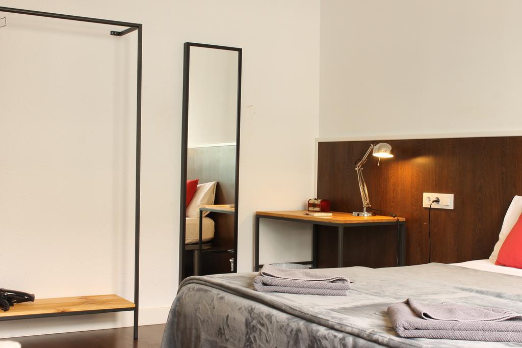 Sweet Bcn Traveller House Apartment *