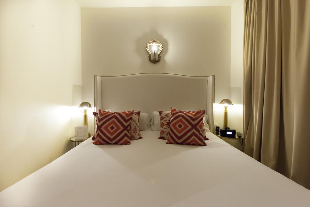 Apartahotel Splendom Pau Claris Barcelona