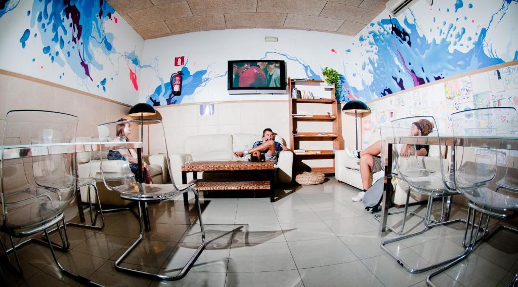 Hostel Be Mar *