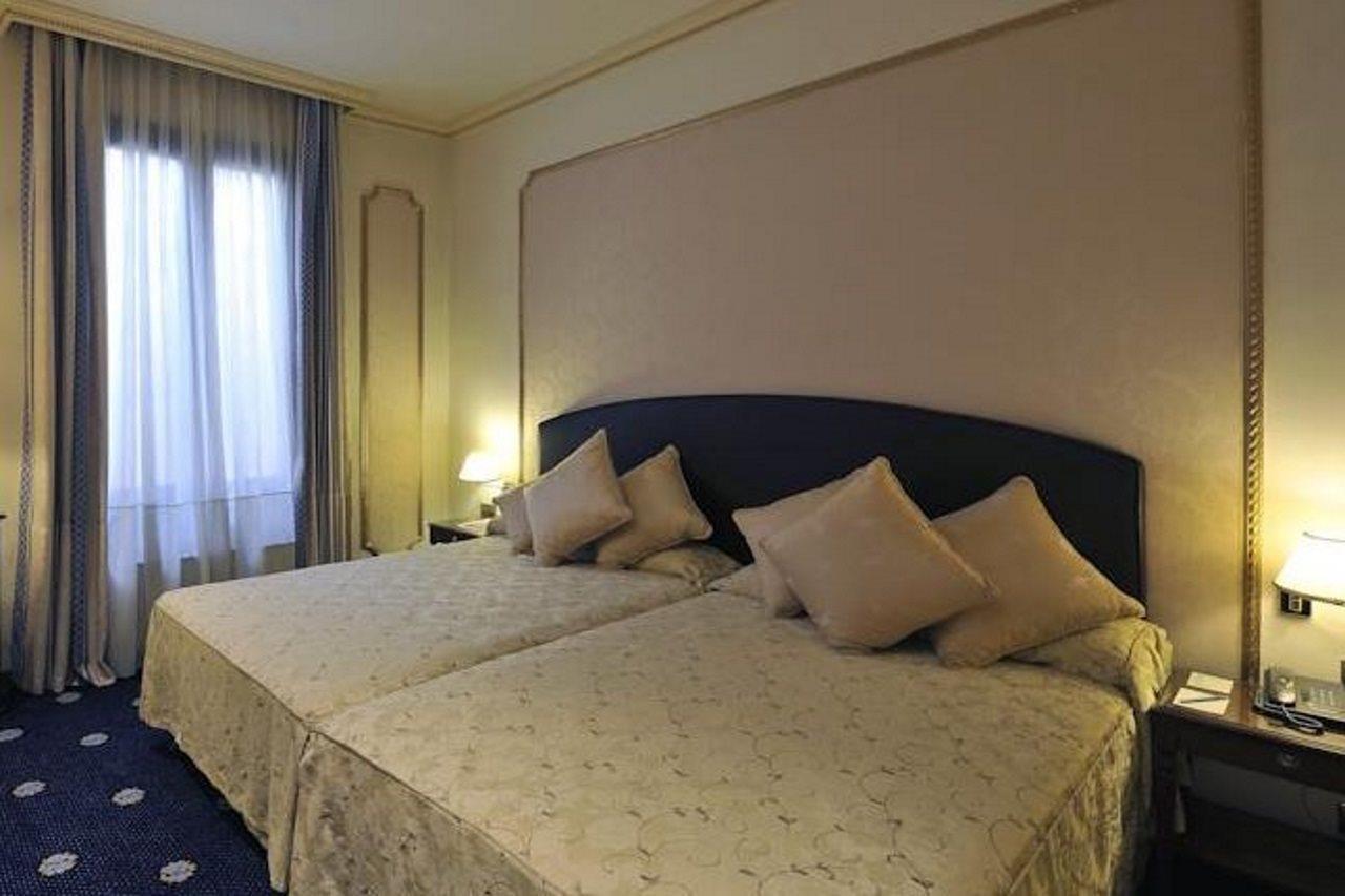 Hotel Roger De Llúria
