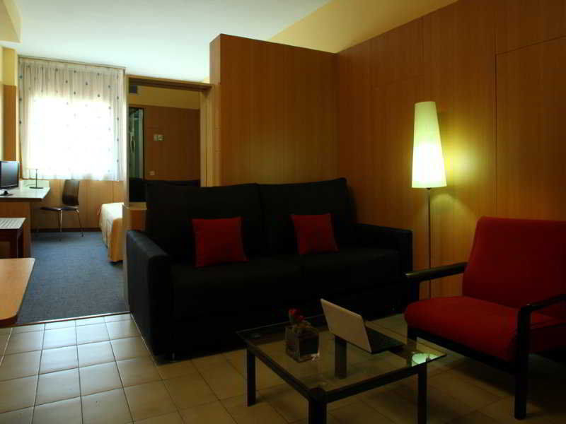 Apartahotel Bonanova 3*