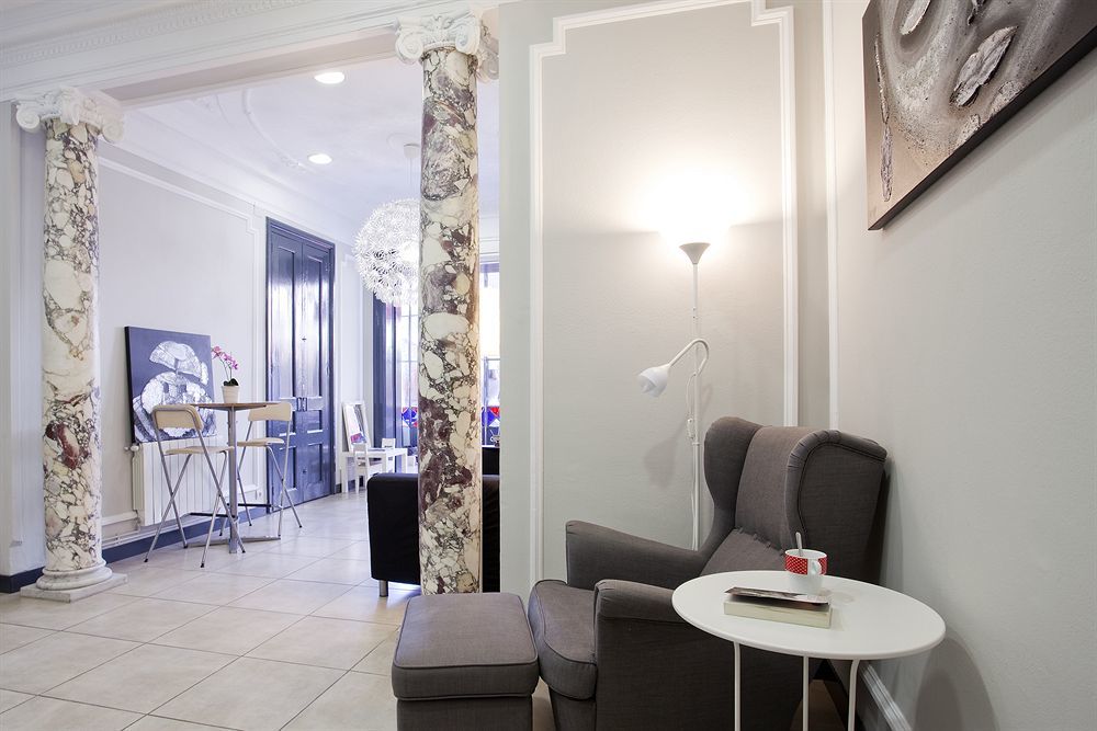 Hotel Ella 2*
