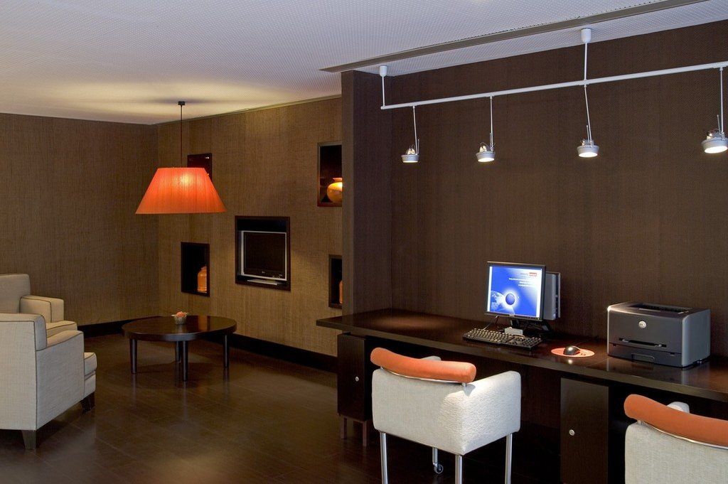 Hotel Nh Sants 4*