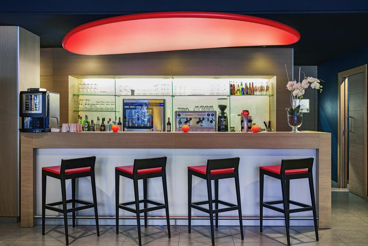 Ibis Centro Hotel 2*