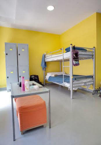 Alberguinn Hostal *